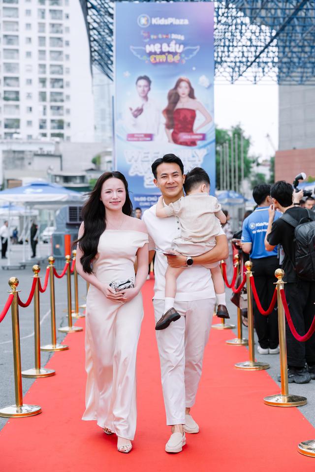 [TRỰC TIẾP] Lễ vinh danh Wefamily Awards 2026: 5 gia đình nào được gọi tên trong hạng mục 