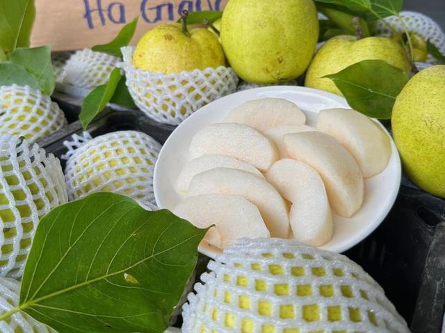 M&ugrave;a kh&ocirc; hanh n&ecirc;n ăn g&igrave;? 3 loại tr&aacute;i c&acirc;y quen thuộc: Vừa ngon vừa gi&agrave;u dưỡng chất - Ảnh 2.