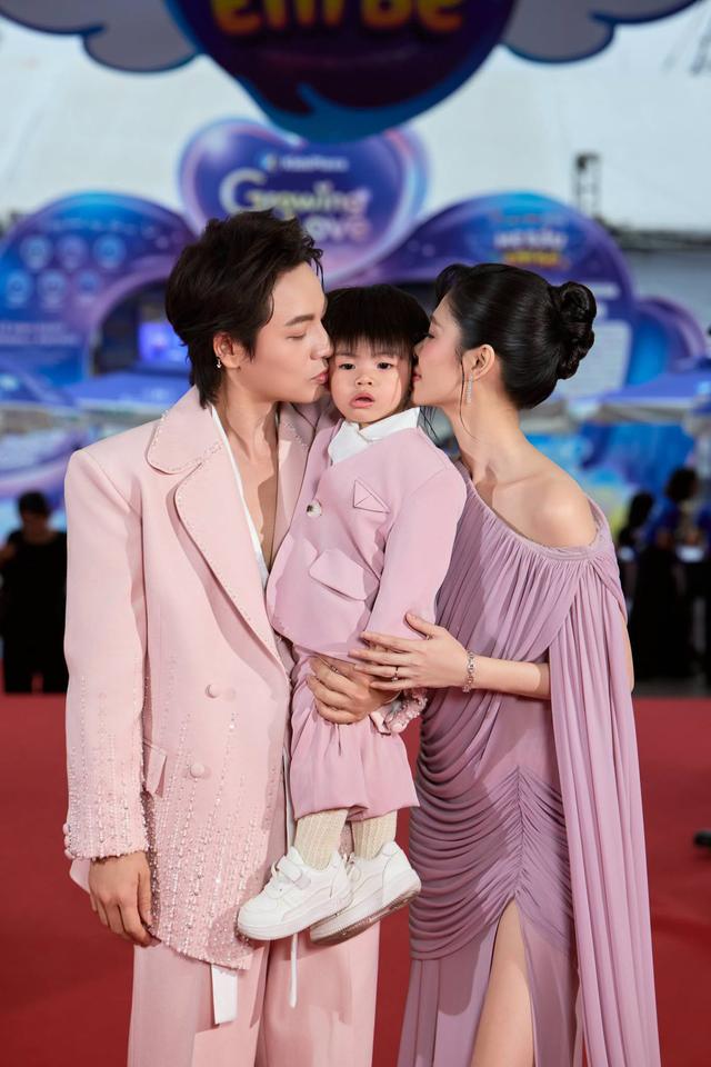 Mẹ Sữa triệu view: “Có những ngày mình chỉ đủ sức bế con nhưng như vậy cũng đã là rất nhiều” - Ảnh 2.