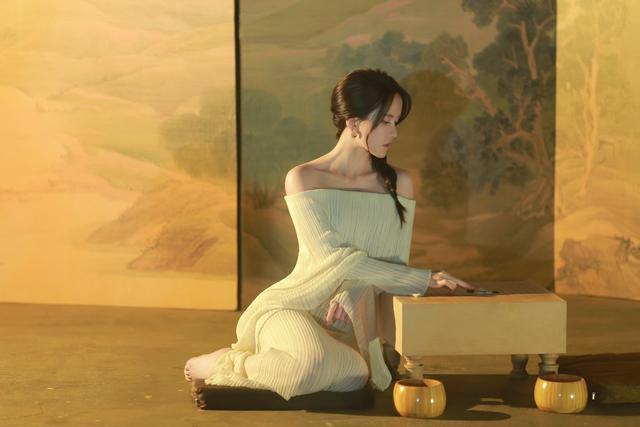 Thiều Bảo Trâm: 