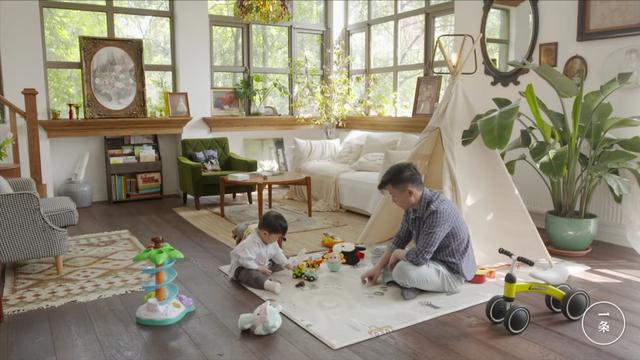 Tưởng con thông minh lanh lợi, vào lớp 1 mới nhận ra: Khéo ăn nói không đồng nghĩa với học giỏi - Ảnh 2.