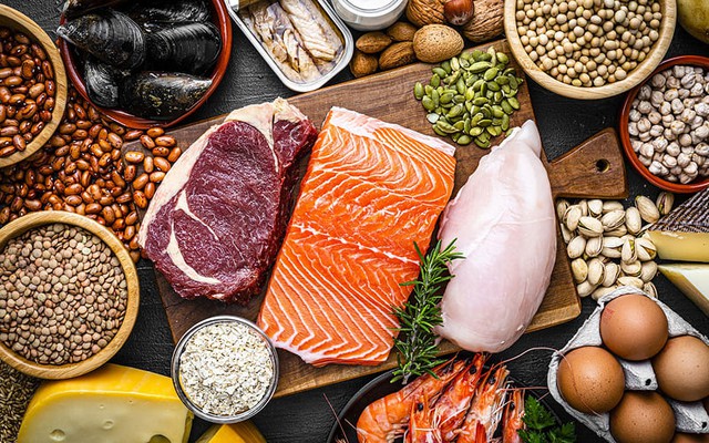 Đừng đổ lỗi cho rau muối chua: Kẻ gây tổn thương thận hàng đầu là thực phẩm quen thuộc hằng ngày - Ảnh 1.