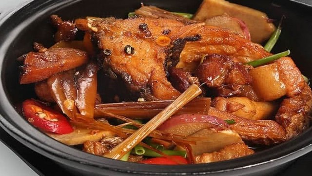 Loại cá dùng nhiều vào dịp Tết, được coi là thuốc quý trong Đông y: Có tác dụng cực tốt trong việc bồi bổ, dưỡng nhan cho phụ nữ - Ảnh 3.