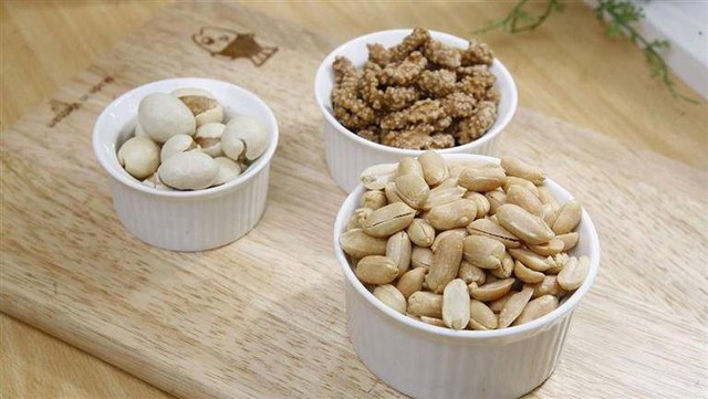 Tôi từng nghĩ đun sôi là sạch… nhưng hóa ra có 3 thứ vẫn âm thầm tàn phá gan thận, đáng tiếc nhiều người lại "giữ khư khư" - Ảnh 3.