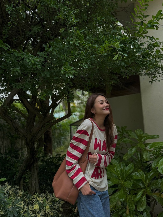 Style đ&ocirc;ng xu&acirc;n của Phạm Thanh Hằng cứ đẹp bền vững từ năm n&agrave;y qua năm kh&aacute;c - Ảnh 1.