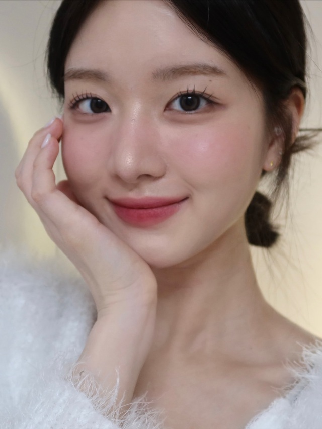 Năm 2026 n&acirc;ng cấp l&agrave;n da đẹp mỹ m&atilde;n với tẩy da chết h&oacute;a học hiệu quả - Ảnh 2.