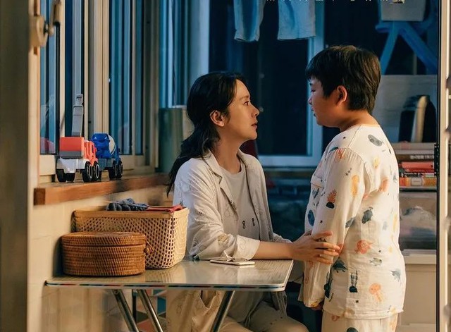 Phía sau sự mệt mỏi của phụ nữ trung niên dịp Tết là một câu chuyện "thầm kín từ bên trong" nhưng ít ai nói tới - Ảnh 3.