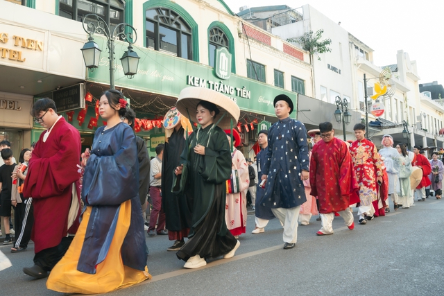 "Bách Hoa Bộ Hành" phiên bản Tết 2026 quay trở lại Hà Nội vào cuối tuần này - Ảnh 2.