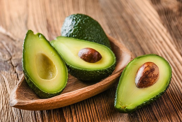 Kiểm so&aacute;t đường huyết kh&ocirc;ng chỉ nhờ thuốc: 4 loại tr&aacute;i c&acirc;y c&oacute; lợi như insulin tự nhi&ecirc;n - Ảnh 4.