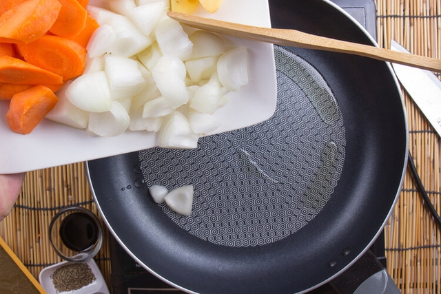 Cả 3 người trong một nhà đều mắc ung thư tuyến tụy, người mẹ khóc nức nở: 