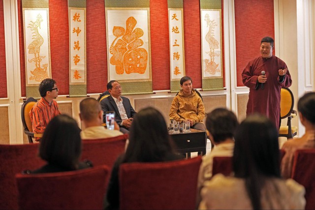 Hà Nội đón "Sắc Xuân Cố Đô": Hồi sinh Liễn làng Chuồn và hành trình đánh thức di sản tranh dân gian Việt Nam - Ảnh 1.