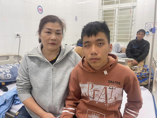 Người mẹ đặc biệt của hàng chục trẻ bại não ở Nghệ An - Ảnh 1.