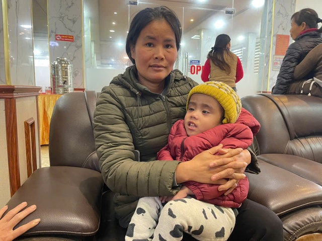 Người mẹ đặc biệt của hàng chục trẻ bại não ở Nghệ An - Ảnh 4.