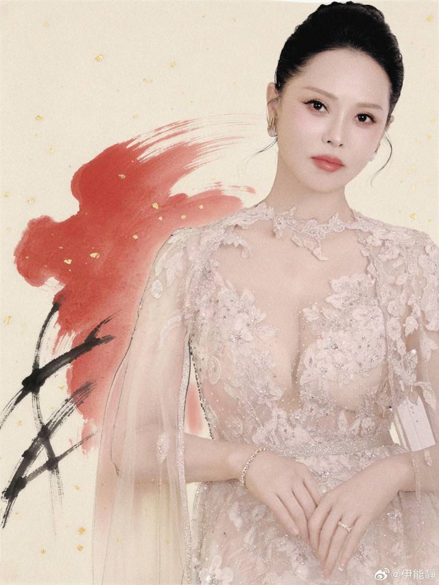 Mỹ nh&acirc;n U60 vẫn trẻ như g&aacute;i 18 cũng c&oacute; l&uacute;c 