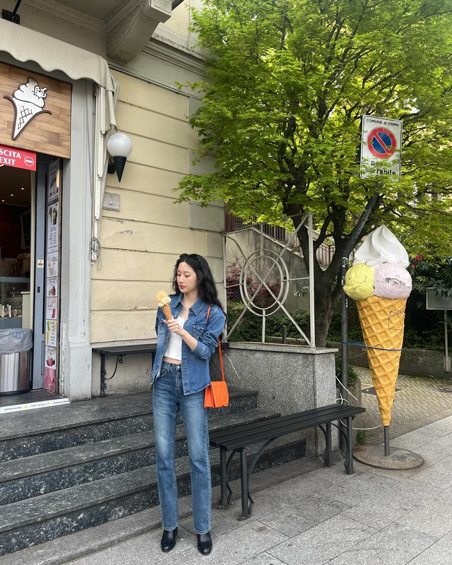 Phong c&aacute;ch thời trang Moon Ga Young: Đơn giản nhưng đầy cuốn h&uacute;t trong phim t&igrave;nh cảm 2026 - Ảnh 3.