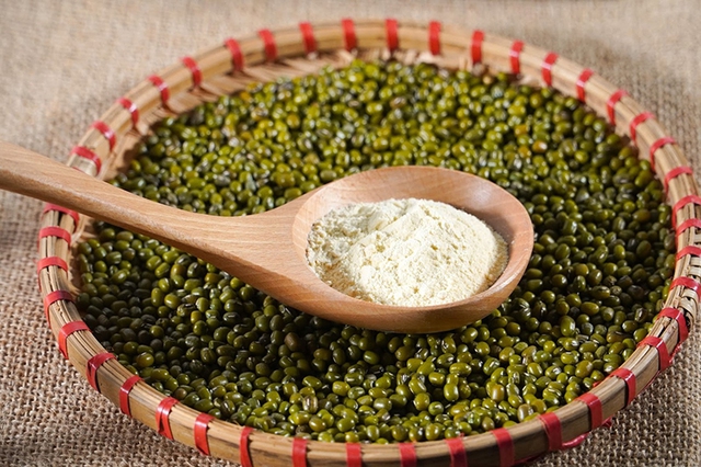 Chỉ một thay đổi nhỏ trong cách ăn cơm có thể giúp giảm mỡ gan tới 30%! Hãy bắt đầu hành trình giảm cân sau kỳ nghỉ lễ của bạn - Ảnh 4.