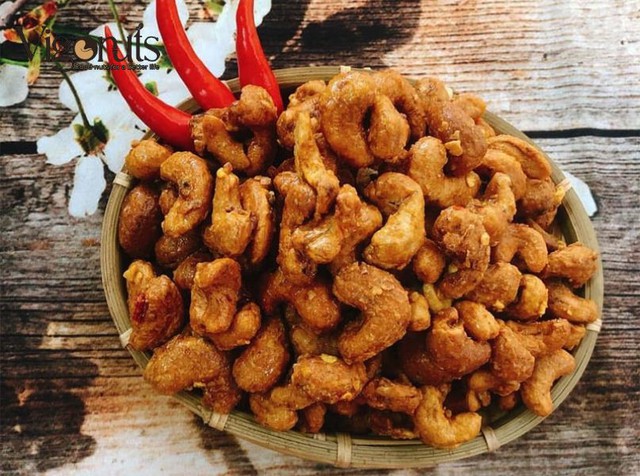 Cảnh báo: Một số thực phẩm nhiều dầu và đường, vậy mà nhiều người lớn tuổi vẫn ăn mỗi ngày như báu vật - Ảnh 4.