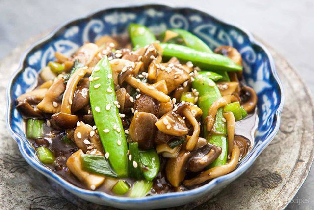 Những thực phẩm tuyệt đối không nên hâm nóng lại, ăn thừa là phải vứt ngay - Ảnh 3.