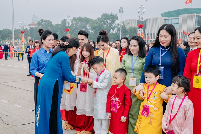 Chương trình “Vườn Cây Ơn Bác” tuyên dương 50 gương sáng trồng cây - Ảnh 2.