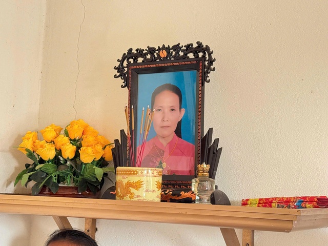 Xót xa hoàn cảnh 2 đứa trẻ không cha, mồ côi mẹ, tương lai mịt mờ trong căn nhà tình thương - Ảnh 2.