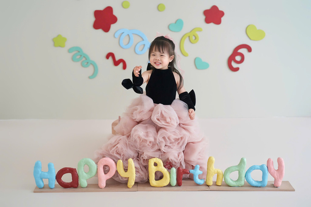 Hotmom Bảo Ngọc tổ chức sinh nhật 2 tuổi cho &aacute;i nữ tại trung t&acirc;m tiệc cưới lớn nhất v&ugrave;ng, d&acirc;n t&igrave;nh đồn đo&aacute;n l&agrave; nh&agrave; chồng MC Mai Ngọc - Ảnh 2.