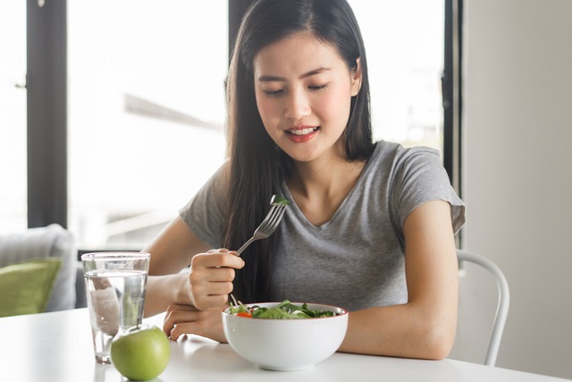 Mỡ bụng tuổi 40 khác hoàn toàn tuổi 30: Bác sĩ chỉ ra 1 sự thật ít người biết - Ảnh 4.