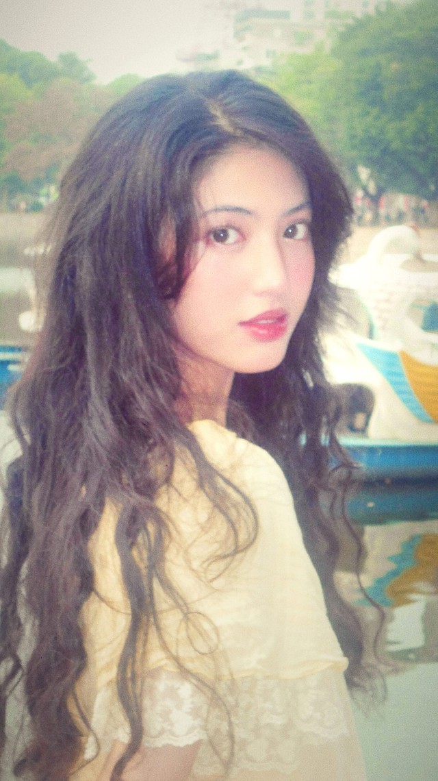 Hơn 27 nghìn người thả tim cho bức ảnh chụp vội ở công viên Thống Nhất - Ảnh 1.