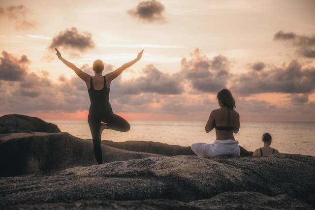 Nghệ thuật "tu khổ hạnh" xa xỉ của phú bà U40: Đốt chục ngàn đô để quét lá đa và tậu lấy sự vô danh - Ảnh 7.