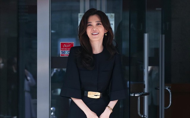 "Đại công chúa" của gia tộc hàng đầu Hàn Quốc định nghĩa lại sự xa xỉ: Chất lượng da thủ công và đường cong tối giản "soán ngôi" những chiếc logo - Ảnh 2.