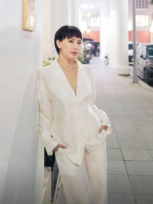 Mẹ vợ Đoàn Văn Hậu: Ở tuổi 49 vẫn khiến hội gái trẻ xin vía vì quá đẹp và sang - Ảnh 6.