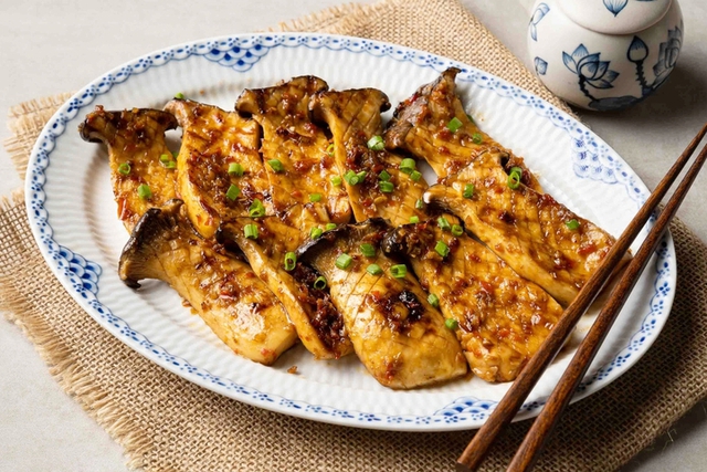 Ít ai để ý: Các loại nấm bán đầy chợ Việt này được ví như “vua miễn dịch”, dinh dưỡng vượt mặt thịt bò - Ảnh 2.