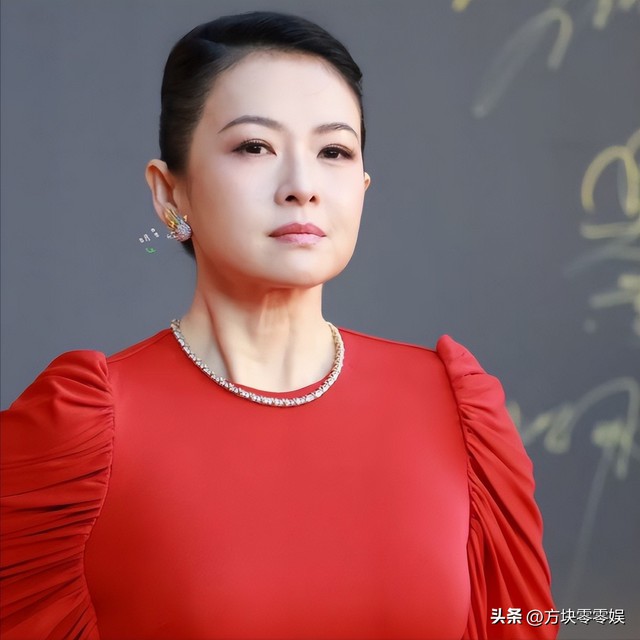 Từ bức ảnh Chương Tử Di tăng 10kg đầy ngấn mỡ: Chúng ta đang đòi hỏi gì ở một người phụ nữ ngoài 40? - Ảnh 4.