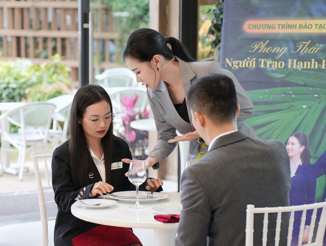 Gi&aacute;m đốc điều h&agrave;nh Ego Vietnam Academy L&ecirc; H&agrave; Phương chia sẻ về phong th&aacute;i v&agrave; nghi thức &ndash; năng lực &ldquo;sinh tồn&rdquo; thời AI - Ảnh 2.