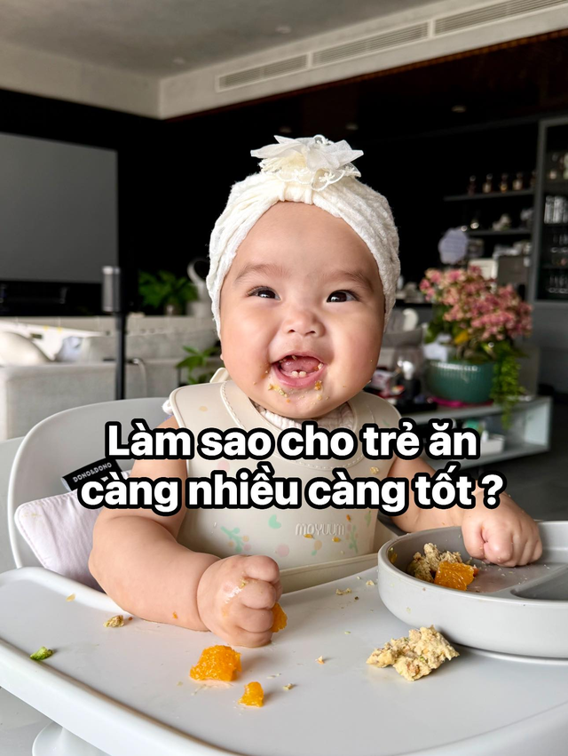 N&oacute;i kh&ocirc;ng với &eacute;p ăn, mẹ V&acirc;n - ba Huy chăm con cực kh&eacute;o, b&eacute; Gạo vẫn h&aacute;u ăn, m&ecirc; ăn dặm mỗi ng&agrave;y- Ảnh 4.