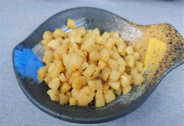 Thắng mỡ lợn, tuyệt đối đừng chỉ cho muối! Th&ecirc;m 3 thứ n&agrave;y mỡ sẽ trắng phau, thơm phức, để cả năm kh&ocirc;ng hỏng - Ảnh 5.