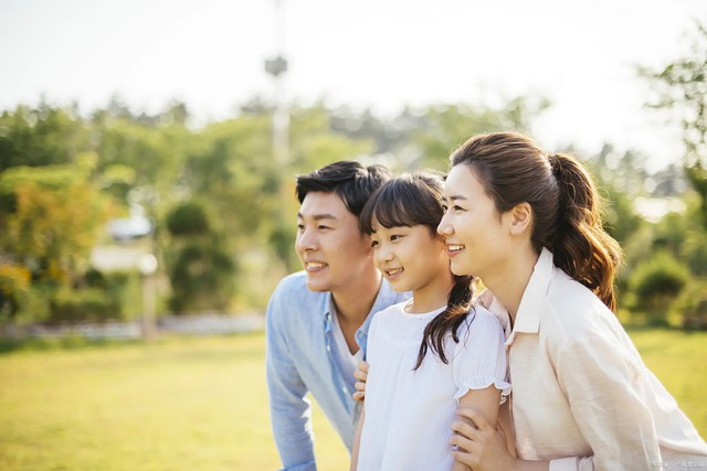 Con trai thông minh theo mẹ, chiều cao theo bố: Chuyên gia di truyền học bác bỏ, sự thật không phải vậy - Ảnh 2.