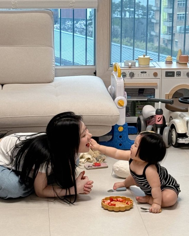 Khi trẻ hỏi: “Mẹ ơi, con từ đâu đến?”, câu trả lời của mẹ có thể ảnh hưởng cả đời con - Ảnh 2.