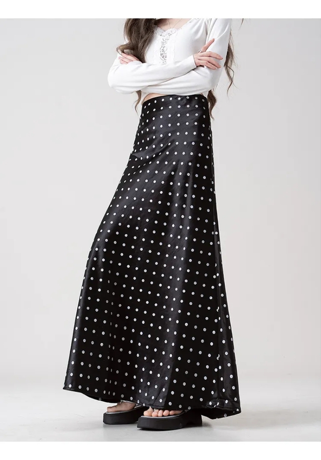 V&aacute;y chấm bi hot trở lại: Lần n&agrave;y c&ograve;n dễ mặc v&agrave; t&ocirc;n d&aacute;ng hơn bạn nghĩ - Ảnh 8.