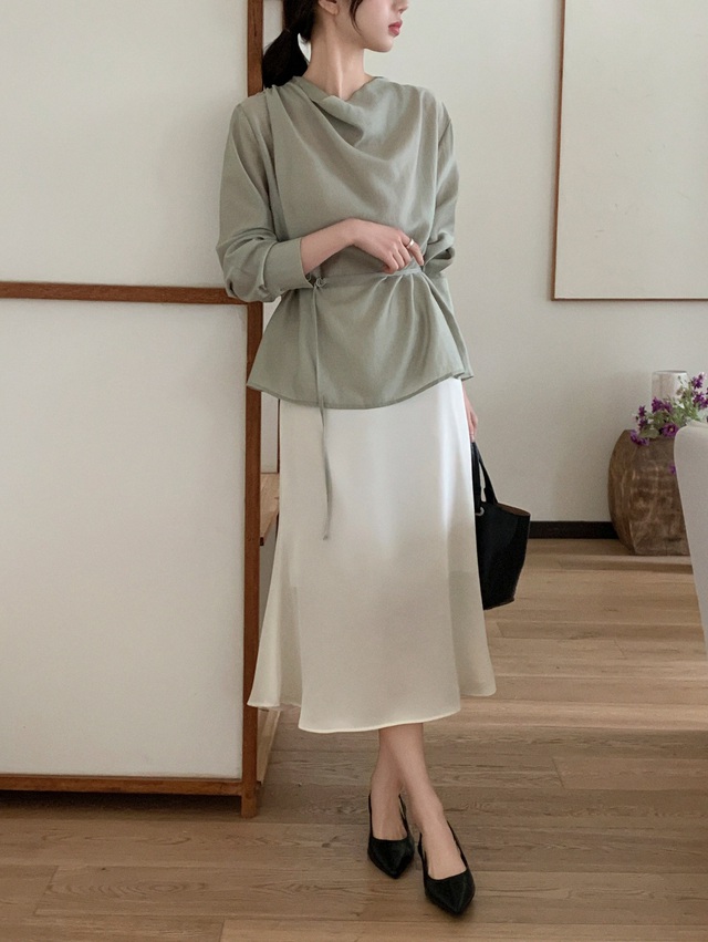 4 Kiểu ch&acirc;n v&aacute;y t&ocirc;n d&aacute;ng kh&ocirc;ng thể thiếu trong tủ đồ 2026 - Ảnh 7.