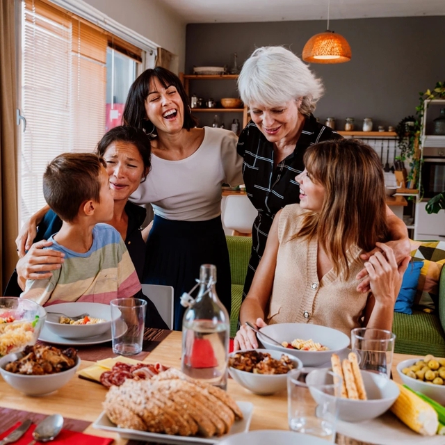Đừng chỉ chăm chăm tự kiểm tra v&ograve;ng 1 khi tắm: Chuy&ecirc;n gia tiết lộ sự thật phũ ph&agrave;ng v&agrave; c&ocirc;ng thức NESSN gi&uacute;p ph&aacute;i đẹp 