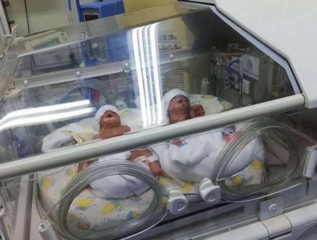 Người mẹ 56 tuổi mất con một lần nữa làm IVF sinh đôi trai gái, đối diện lời khuyên 