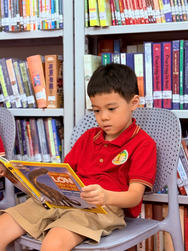 Dịp nghỉ lễ này chơi gì cùng con? 40 hoạt động đơn giản, ít tốn kém nhưng vừa “chữa lành” vừa giúp trẻ mở mang hiểu biết - Ảnh 4.