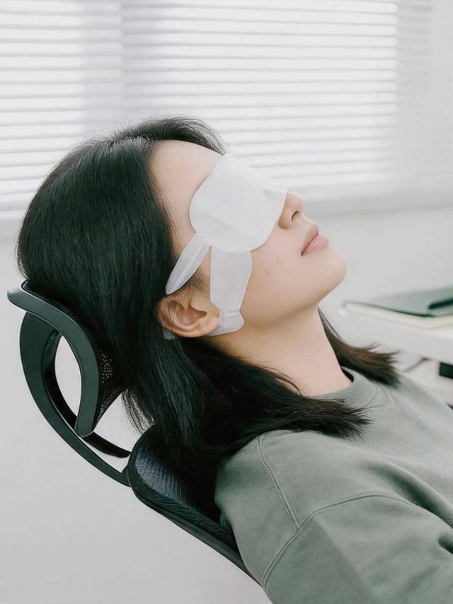 Dương Mịch nghi bị bỏng do mặt nạ mắt hơi nước: Chuyên gia khuyến cáo một điều khi dùng - Ảnh 3.