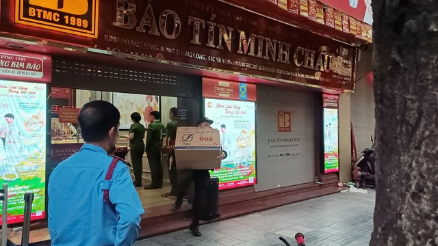 Công an Hà Nội công bố thông tin vụ án Bảo Tín Minh Châu và nhiều vụ khác - Ảnh 4. Công an Hà Nội công bố thông tin vụ án Bảo Tín Minh Châu và nhiều vụ khác - Ảnh 4.