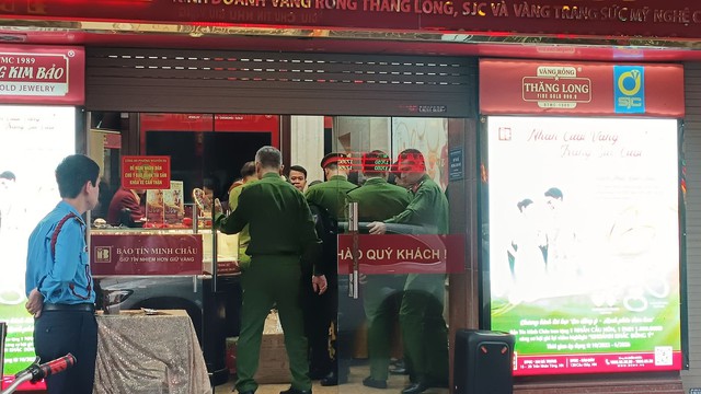 Công an Hà Nội công bố thông tin vụ án Bảo Tín Minh Châu và nhiều vụ khác - Ảnh 5. Công an Hà Nội công bố thông tin vụ án Bảo Tín Minh Châu và nhiều vụ khác - Ảnh 5.