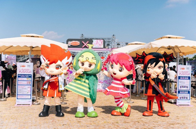 Hàng chục nghìn người