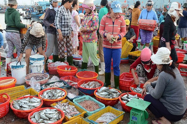 6 nơi này cũng nên hạn chế đưa trẻ đến: Không phải mê tín, đã có trẻ phải vào ICU, thậm chí đối mặt nguy cơ cắt cụt chi - Ảnh 1.