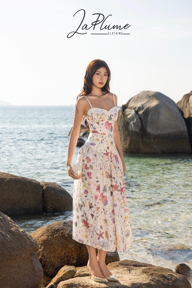 váy đi biển - Ảnh 1.