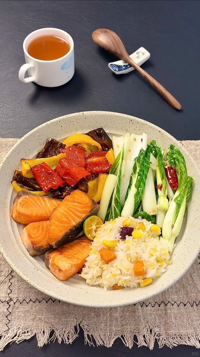 7 Bữa cơm một đĩa gọn nhẹ cho v&ograve;ng eo thon trong năm 2026 - Ảnh 6.