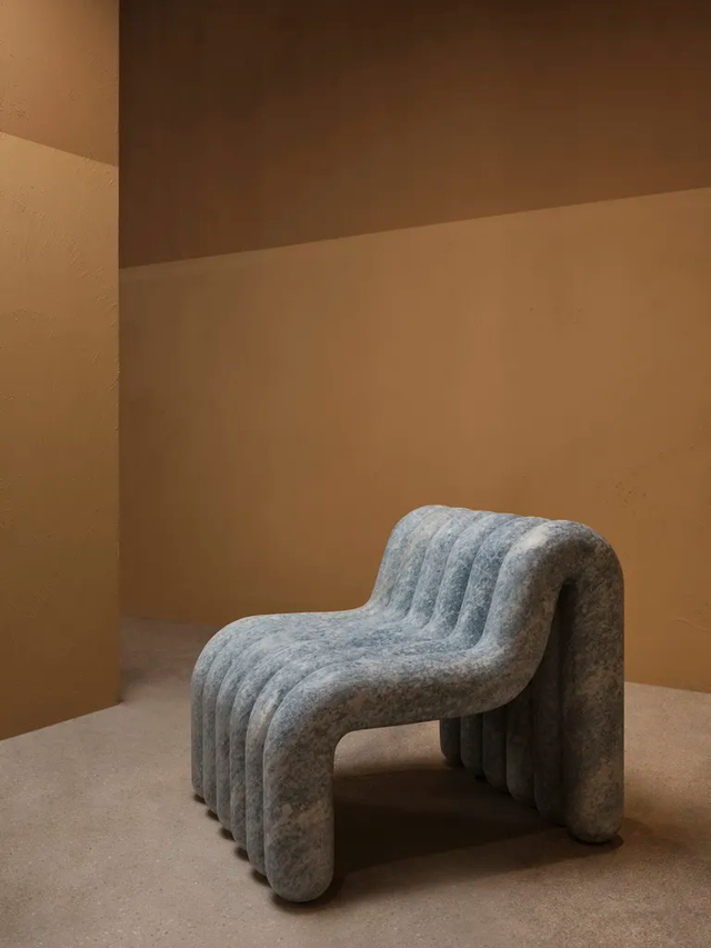 Quên mỹ phẩm đắt tiền đi, nữ tài phiệt U50 vung tiền tậu đá cẩm thạch dị bản để